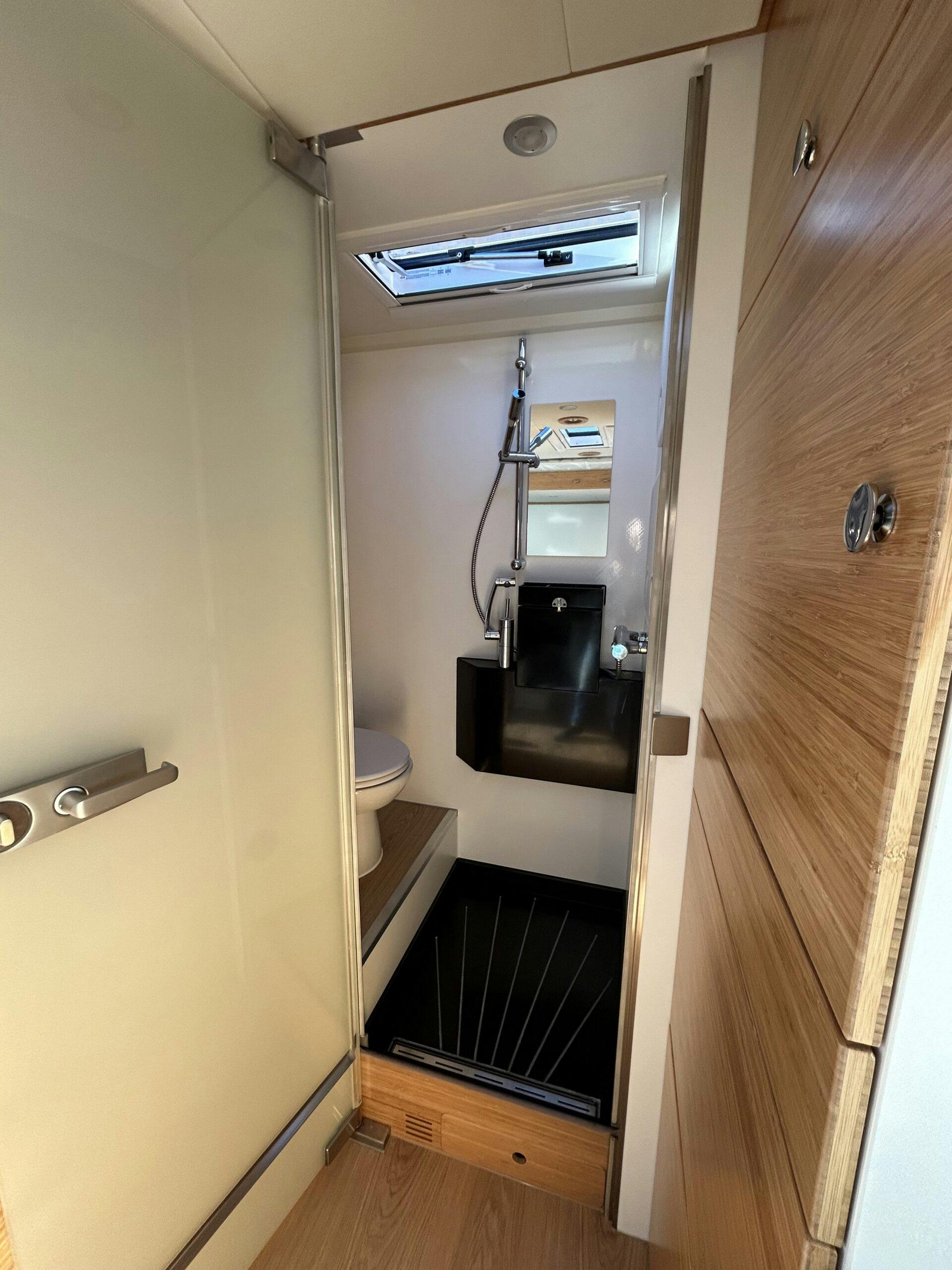 AEV x Bliss Mobil Prospector XL 550 interior bathroom area