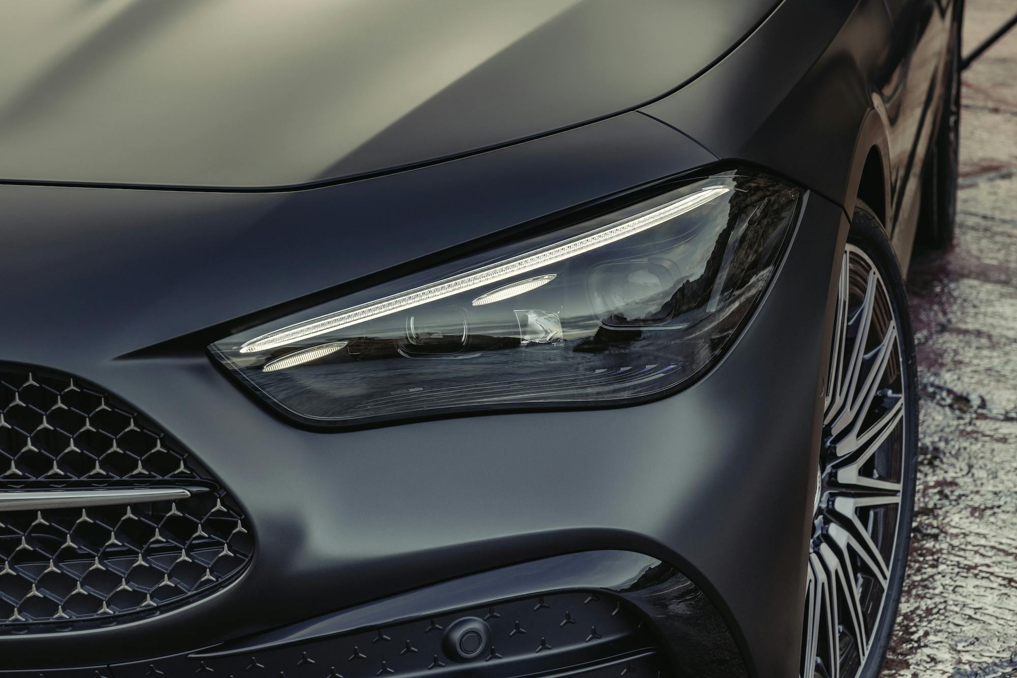 2023 Mercedes-Benz CLE Coupe headlight