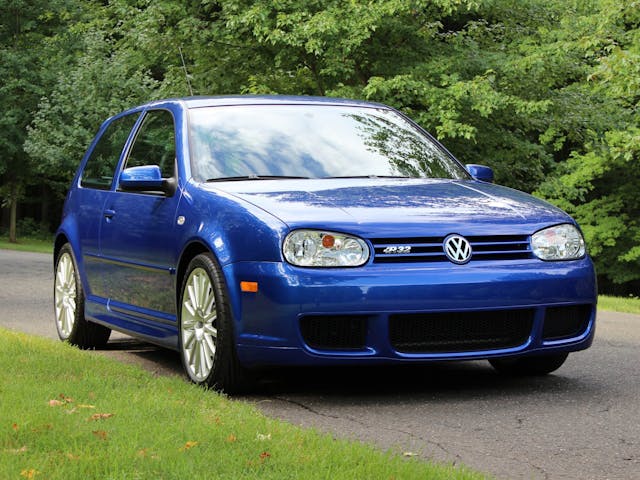 VW R32 Golf front three quarter