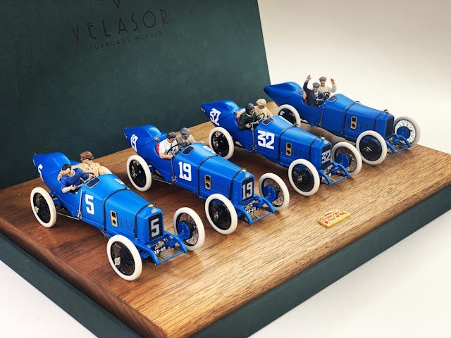 Velasor slot car builders