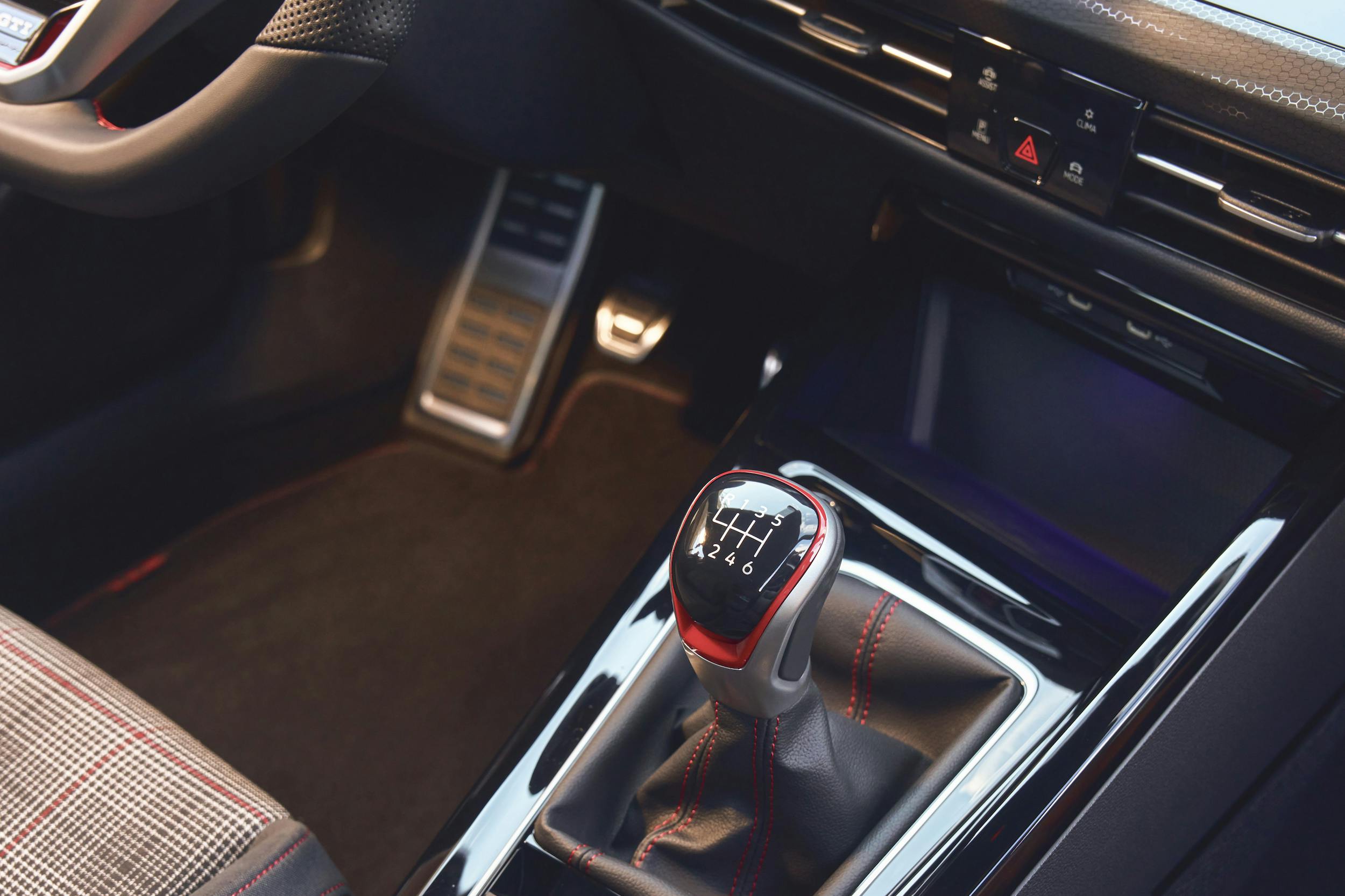 2024 Volkswagen Golf GTI 380 interior shifter