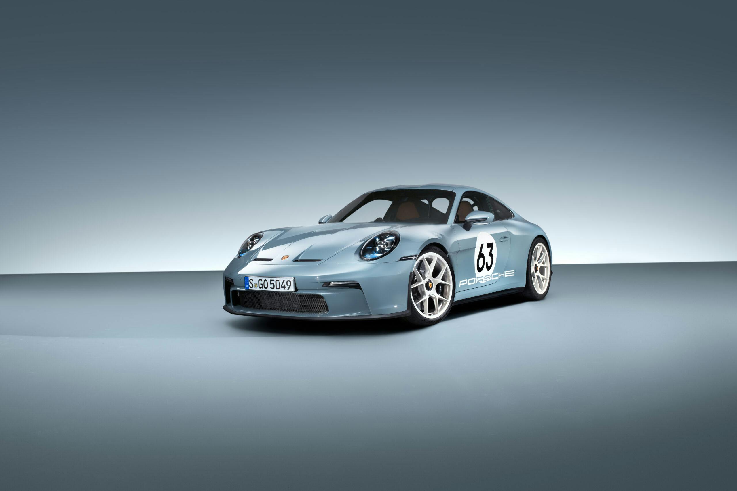 2024 Porsche 911 S/T studio Heritage Design Package