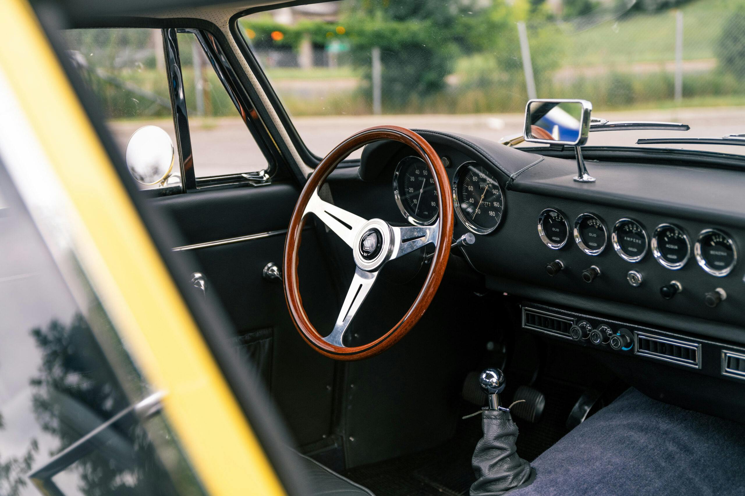 1965 Apollo GT interior steering wheel dash