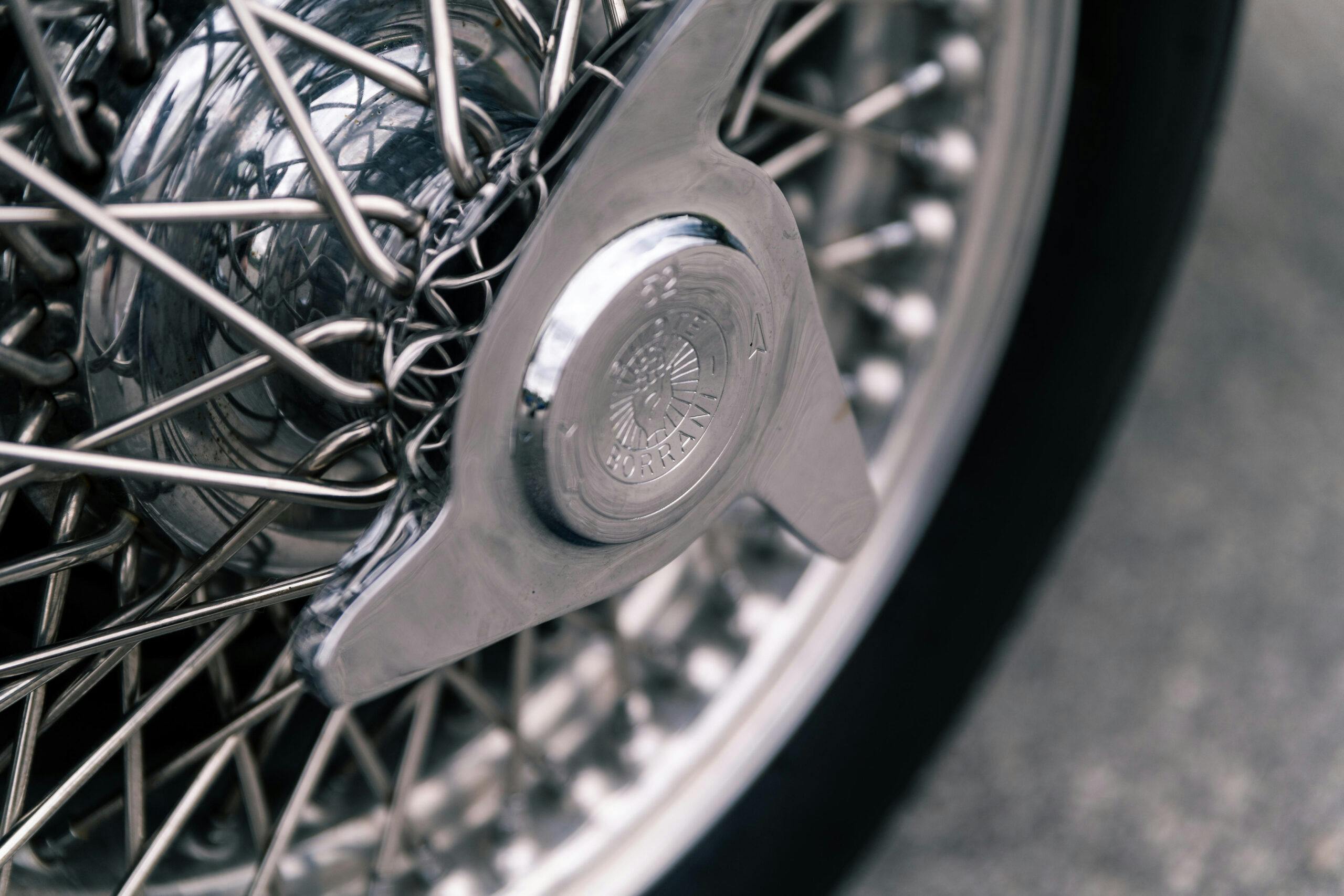 1965 Apollo GT wheel hub detail