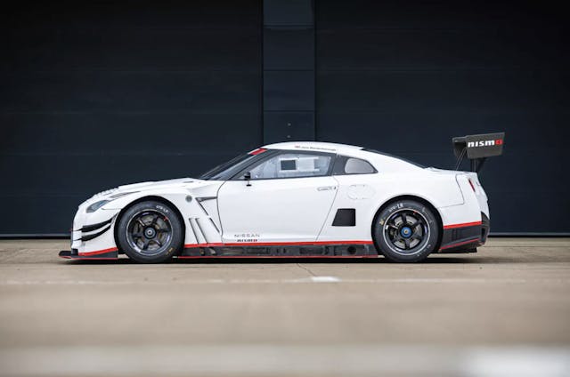 2014 Nissan R35 GT-R side profile