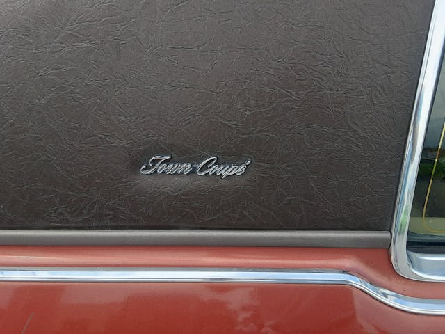 1976 Lincoln Continental Town Coupe lettering