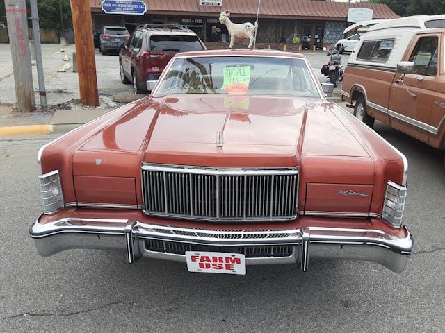 1976 Lincoln Continental Town Coupe front