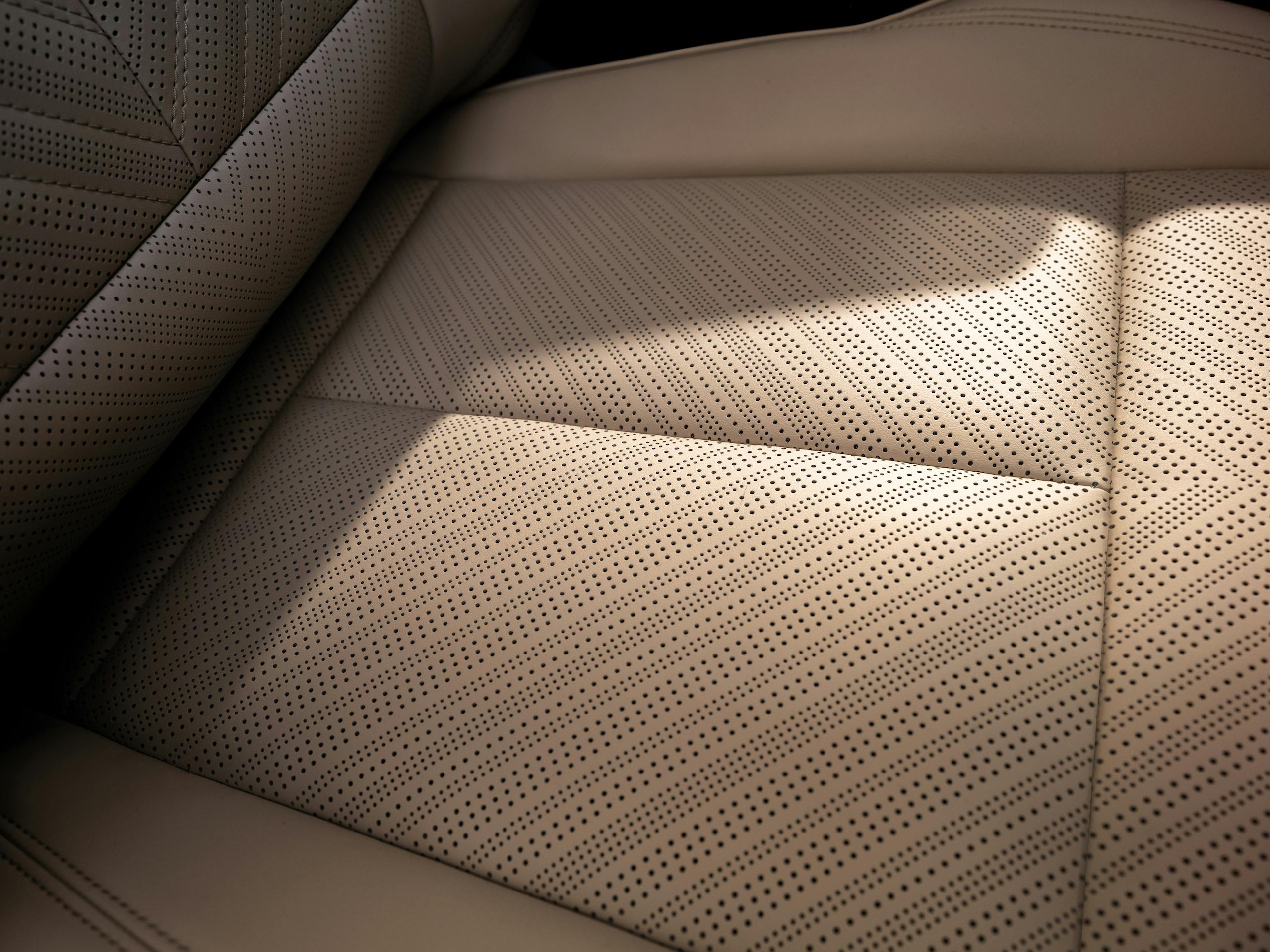 2025 Cadillac Escalade interior seats