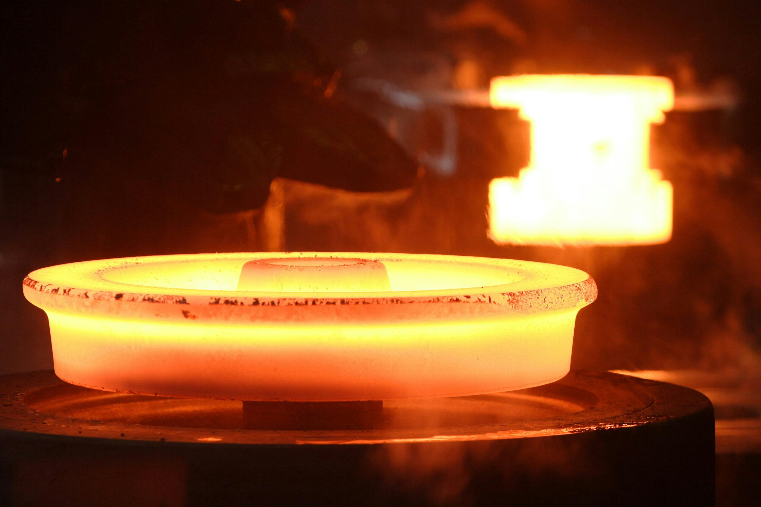 wheel forging hot metal press