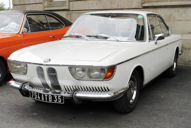 BMW 2000CS coupe front three quarter