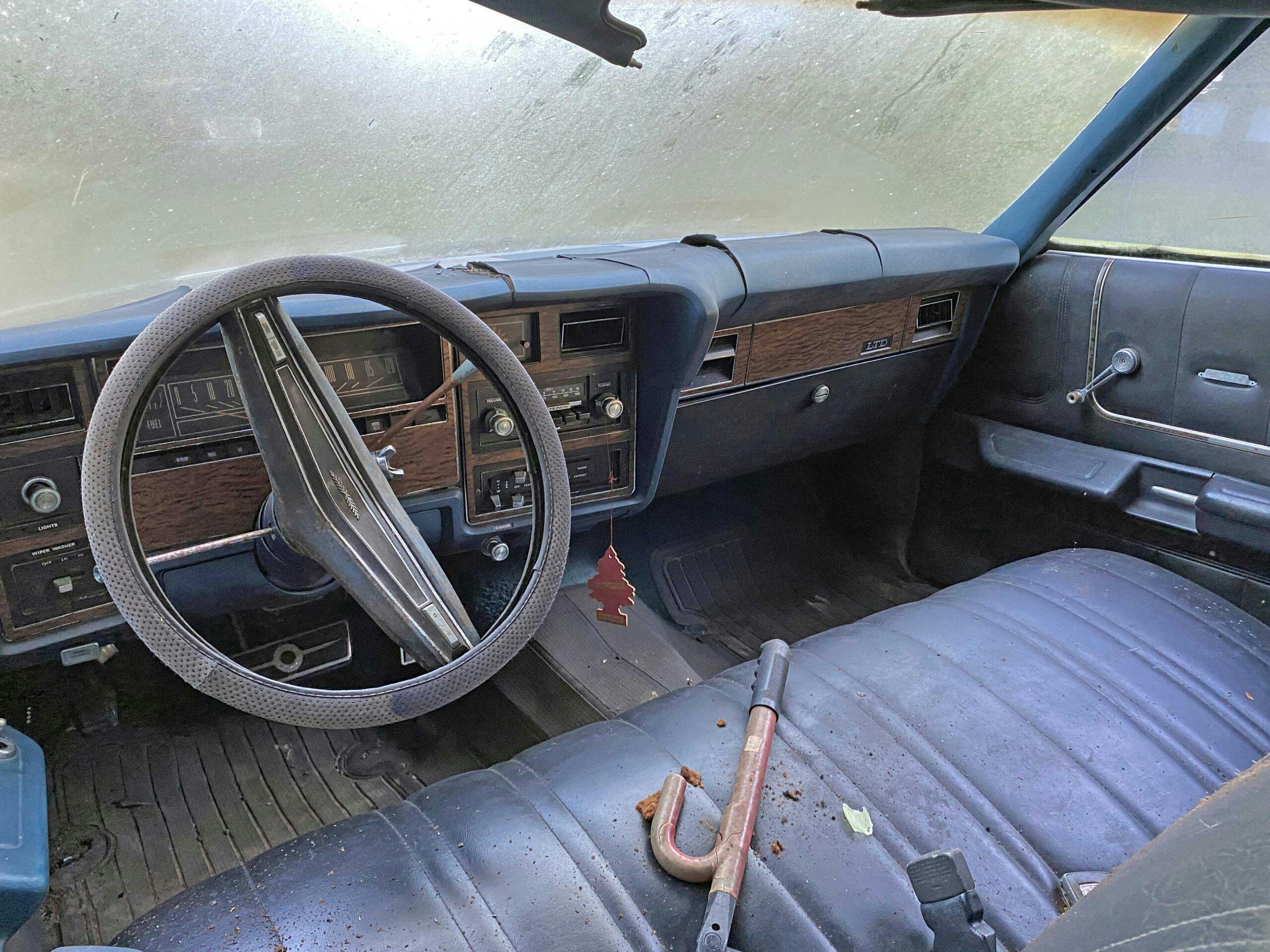 Mercury Marquis Coupe interior