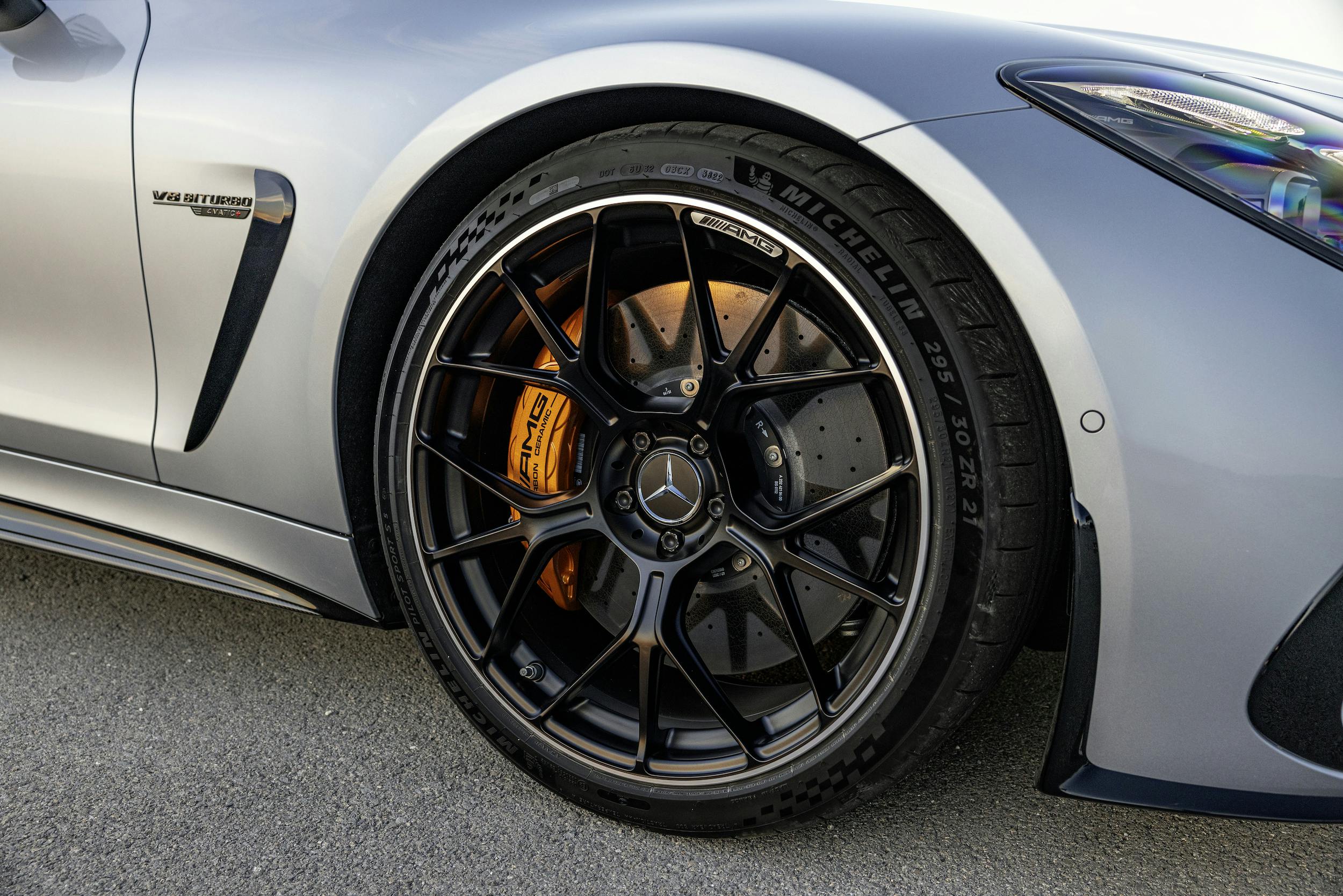 Mercedes-AMG GT 63 front wheel tire