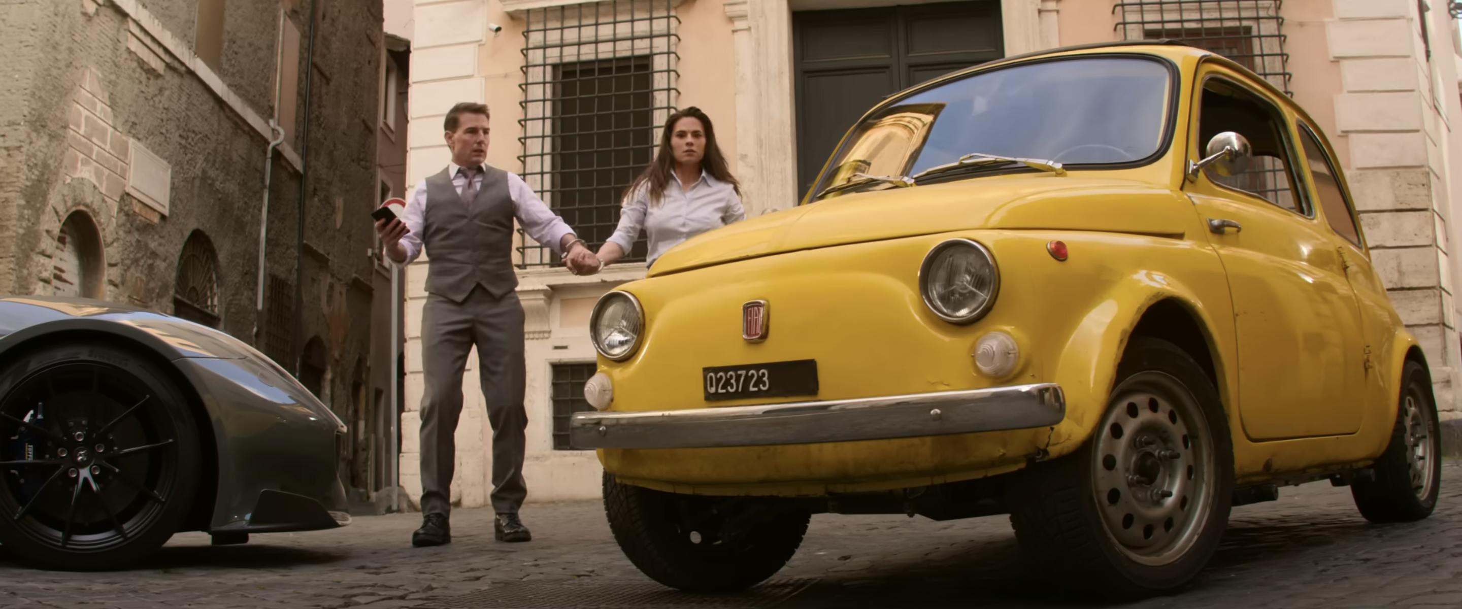 Mission Impossible yellow fiat 500 tom cruise