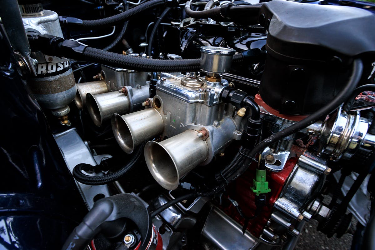 Punto Ocho E70 Toyota Corolla engine custom work