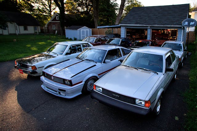 Punto Ocho E70 Toyota Corolla fronts group high angle driveway