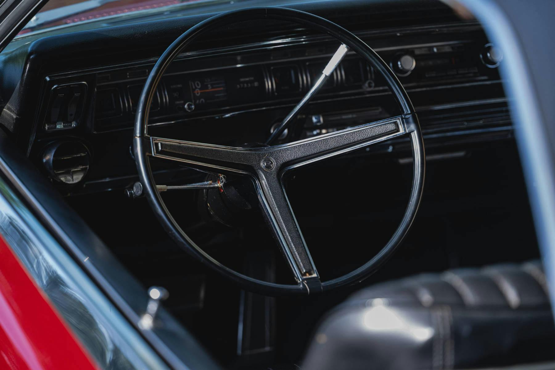 1967 Buick Riviera steering wheel