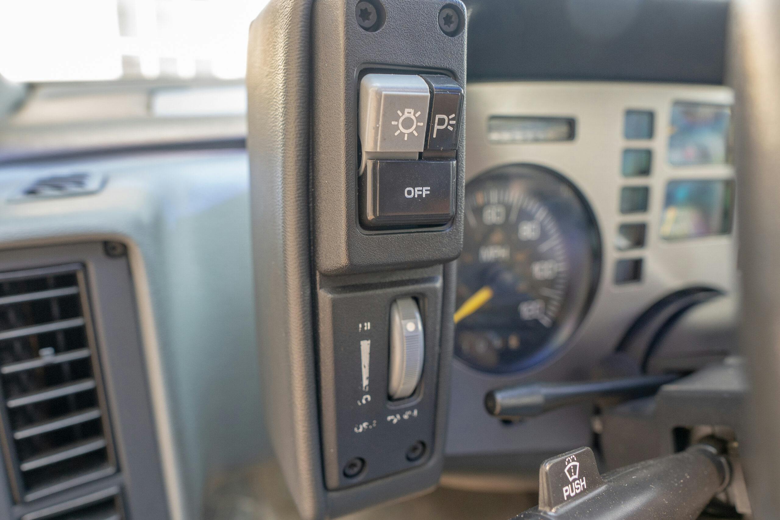1986 Pontiac Fiero GT lights buttons