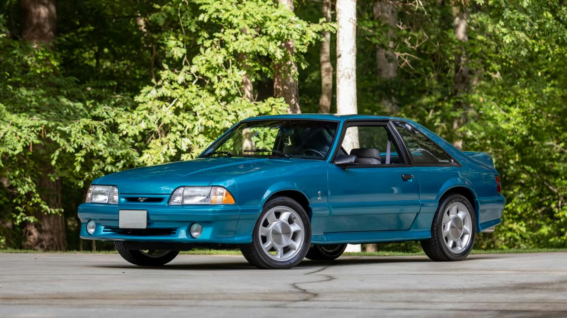1993-Ford-Mustang-SVT-Cobra front three quarter