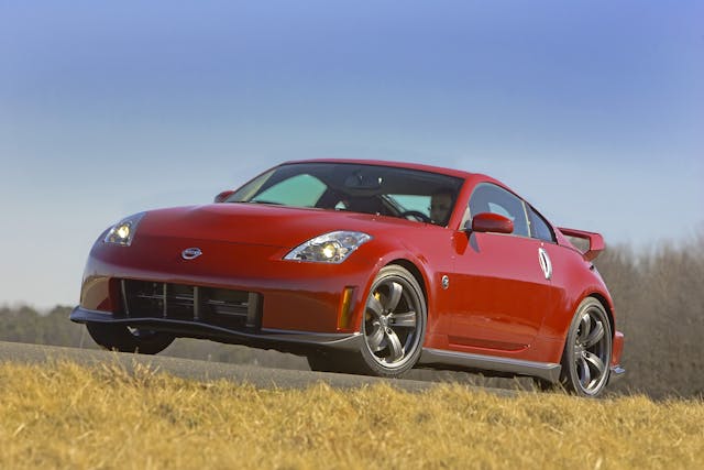 2007 Nismo 350Z front three quarter