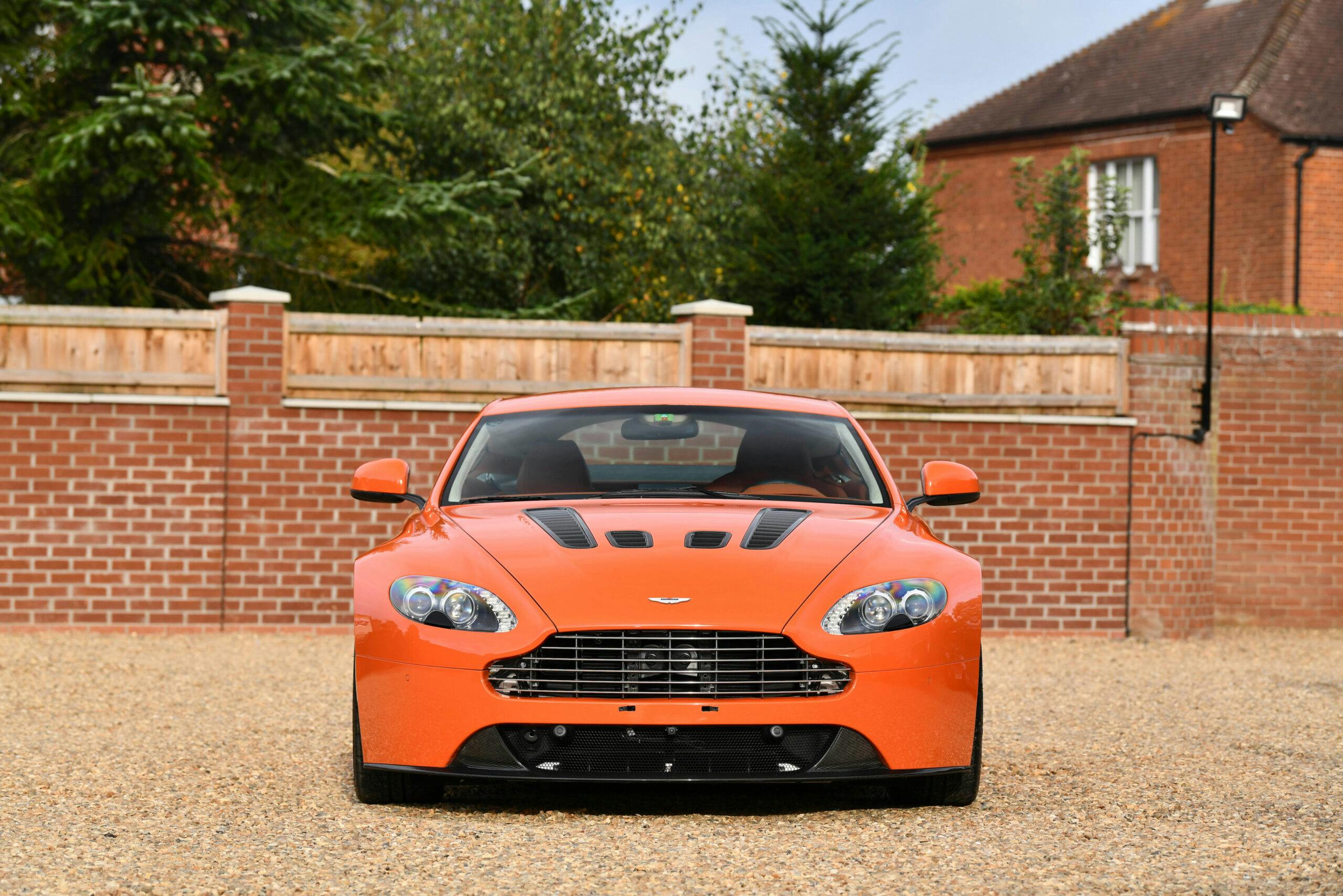 2010-Aston-Martin-V12-Vantage orange front
