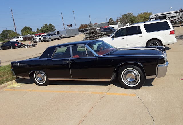 1964 Lincoln Continental side