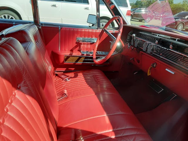 1964 Lincoln Continental interior seats