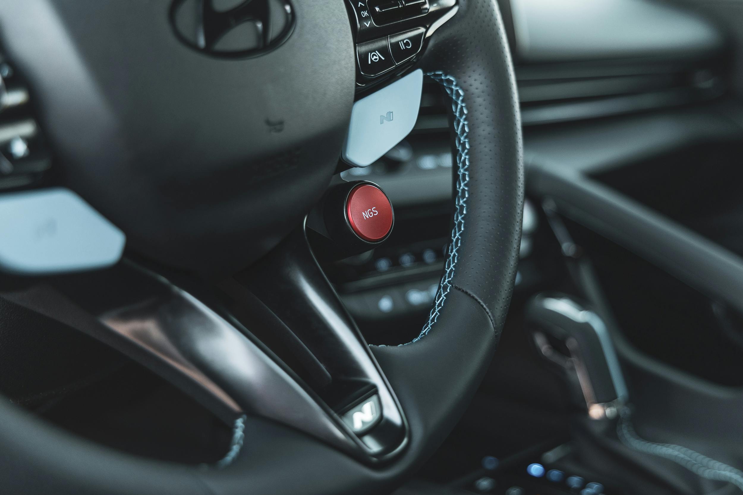 2024 Hyundai Elantra N interior steering wheel