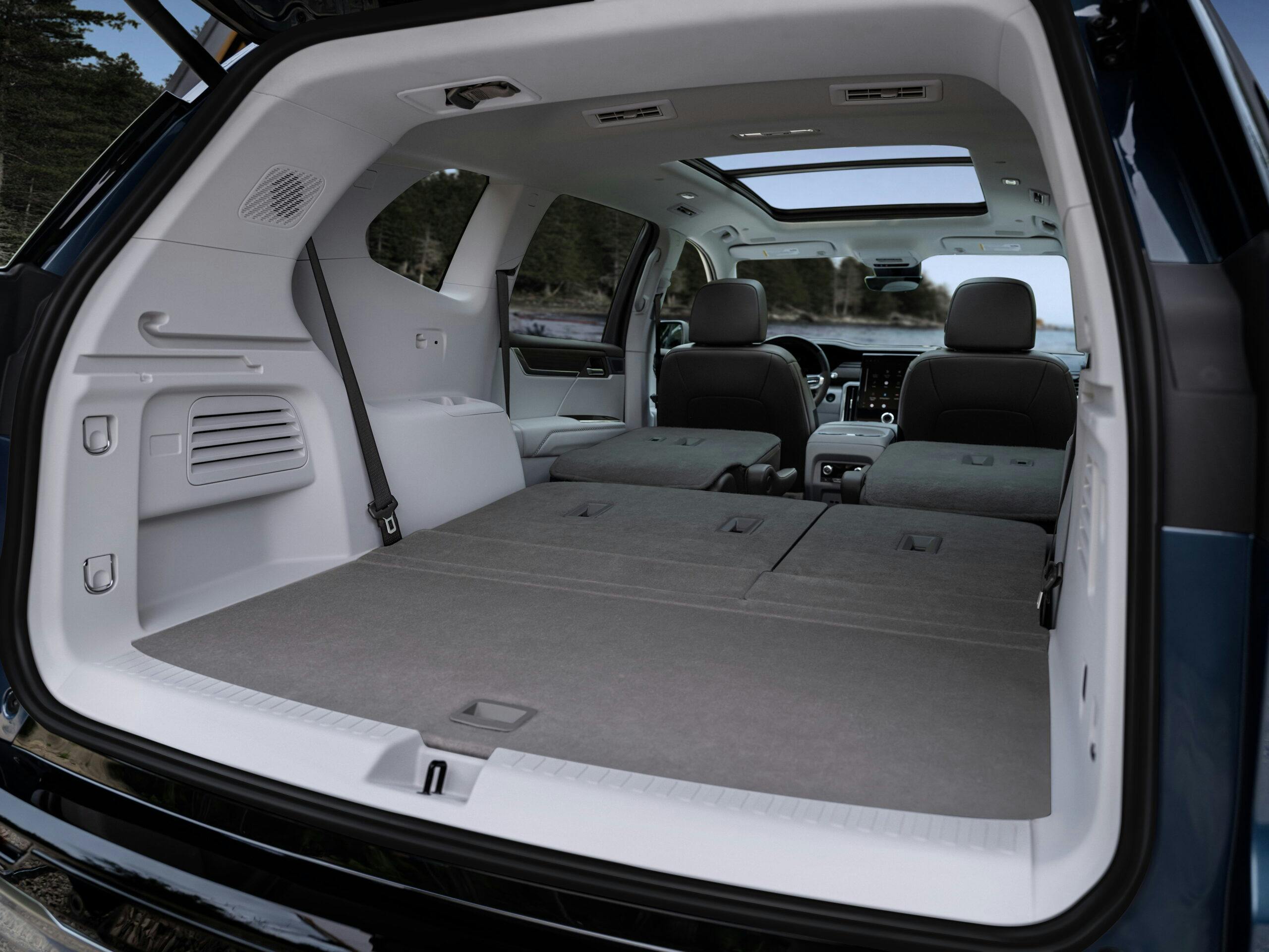 2024 GMC Acadia Denali cargo area