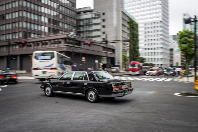 Toyota Century rear