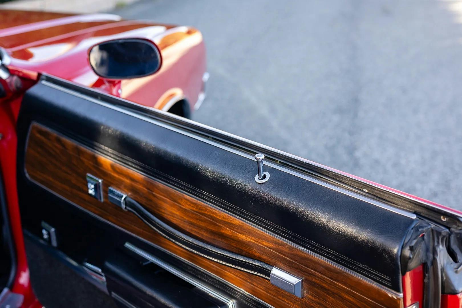 1972-Oldsmobile-Cutlass-Supreme door panel