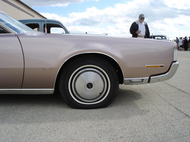 1972 Continental Mark IV front end side