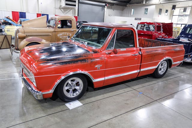 1967 Chevrolet C10 short-bed fleetside 327 V-8