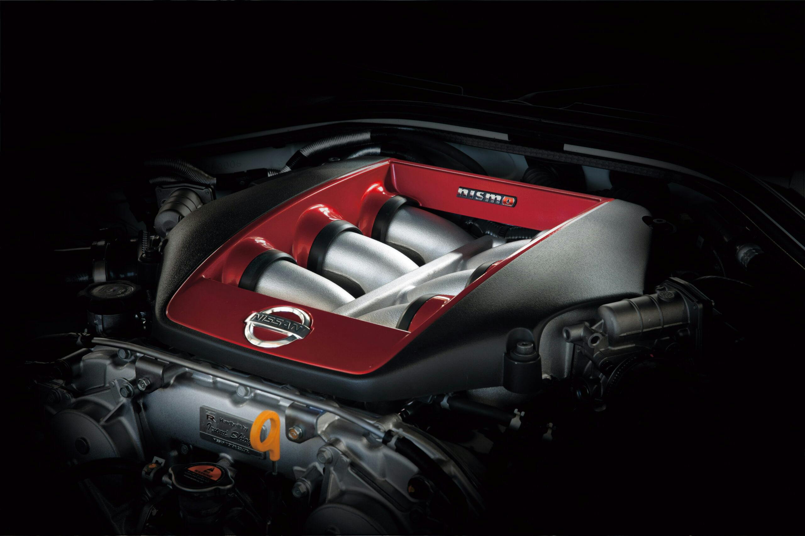 2015 Nissan GT-R NISMO engine