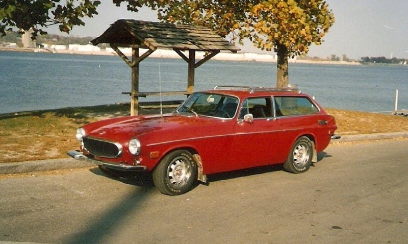 1967 Volvo 1800S front three quarter wide