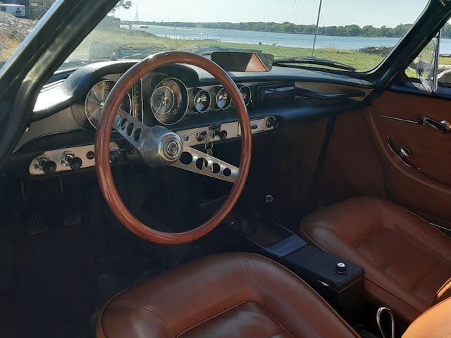 1967 Volvo 1800S interior front dash