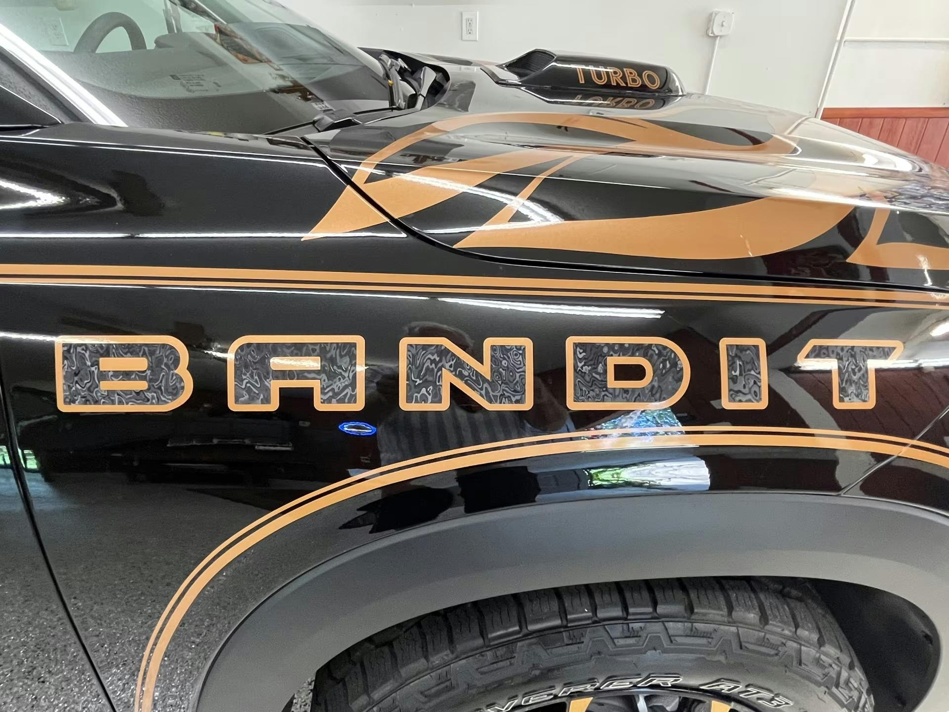 Chevrolet Trax Bandit Edition lettering
