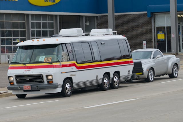 GMC Motorhomes towing