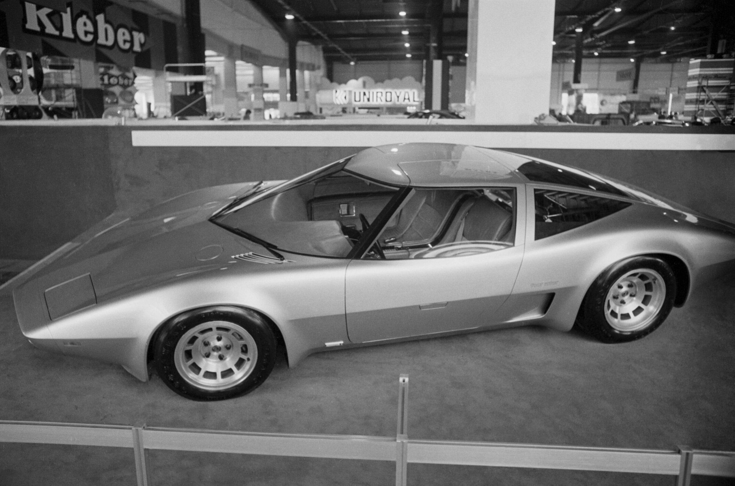 paris auto show aerovette concept 1973