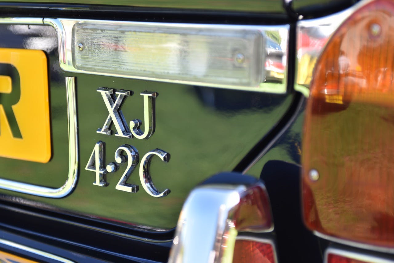 Jaguar XJC 4.2 badge