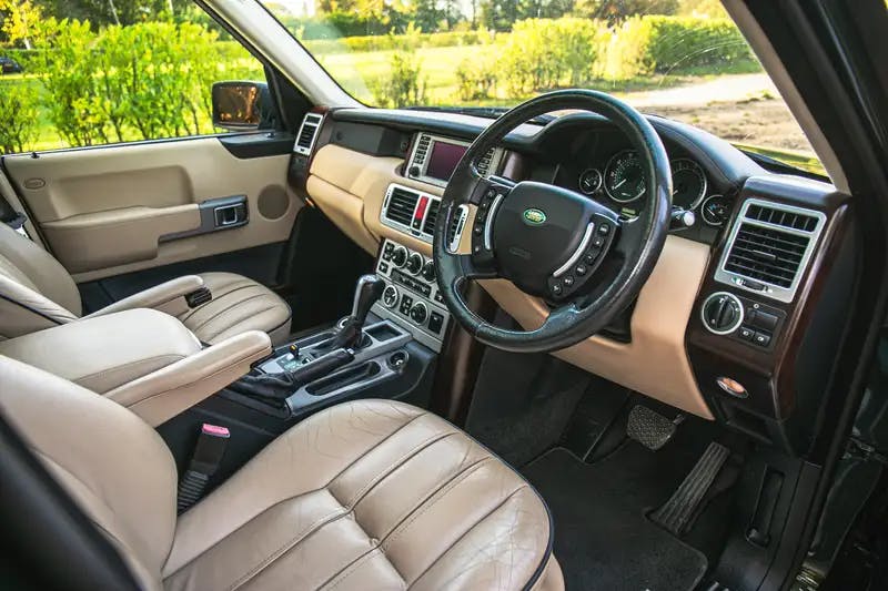 2004 Range Rover owned by Queen Elizabeth II 8