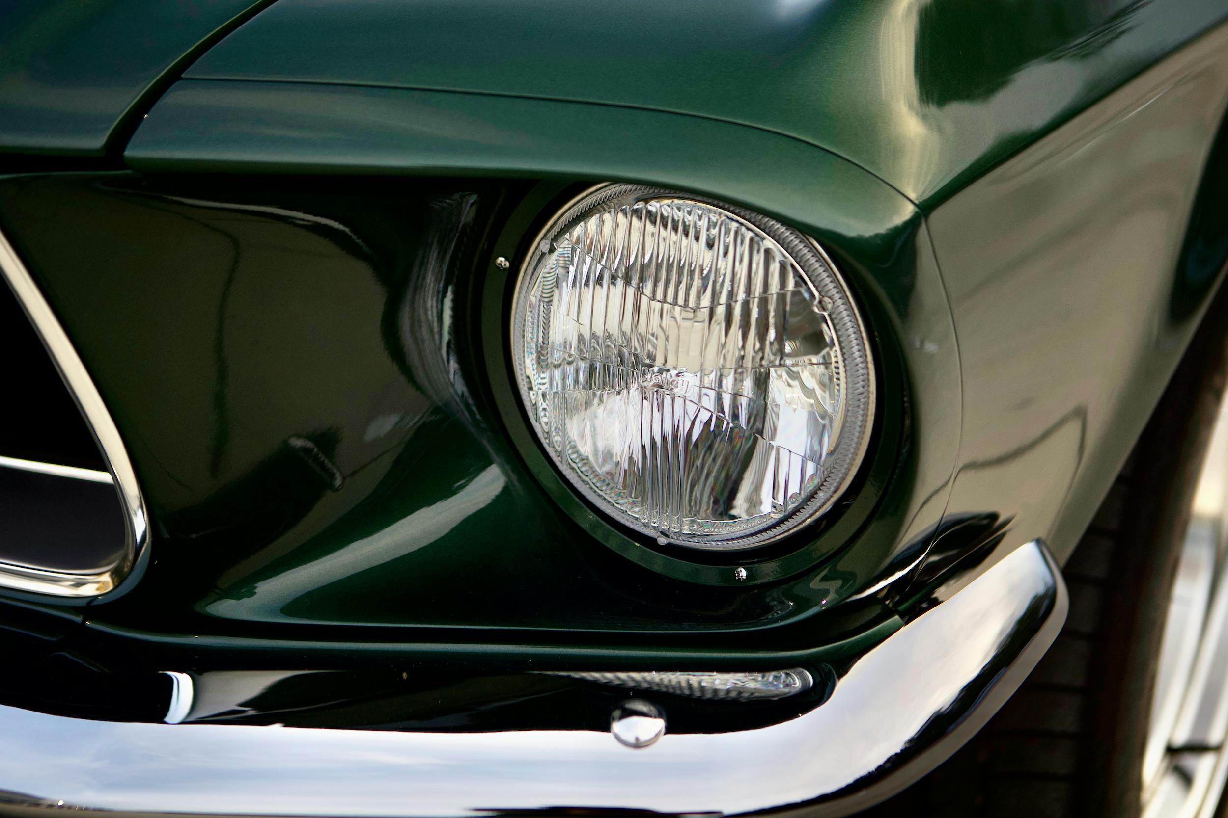 Revology 1968 Mustang GT Cobra Jet front corner light