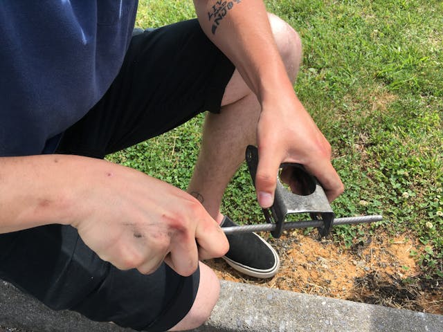 Siegel roadside repair metal and rod