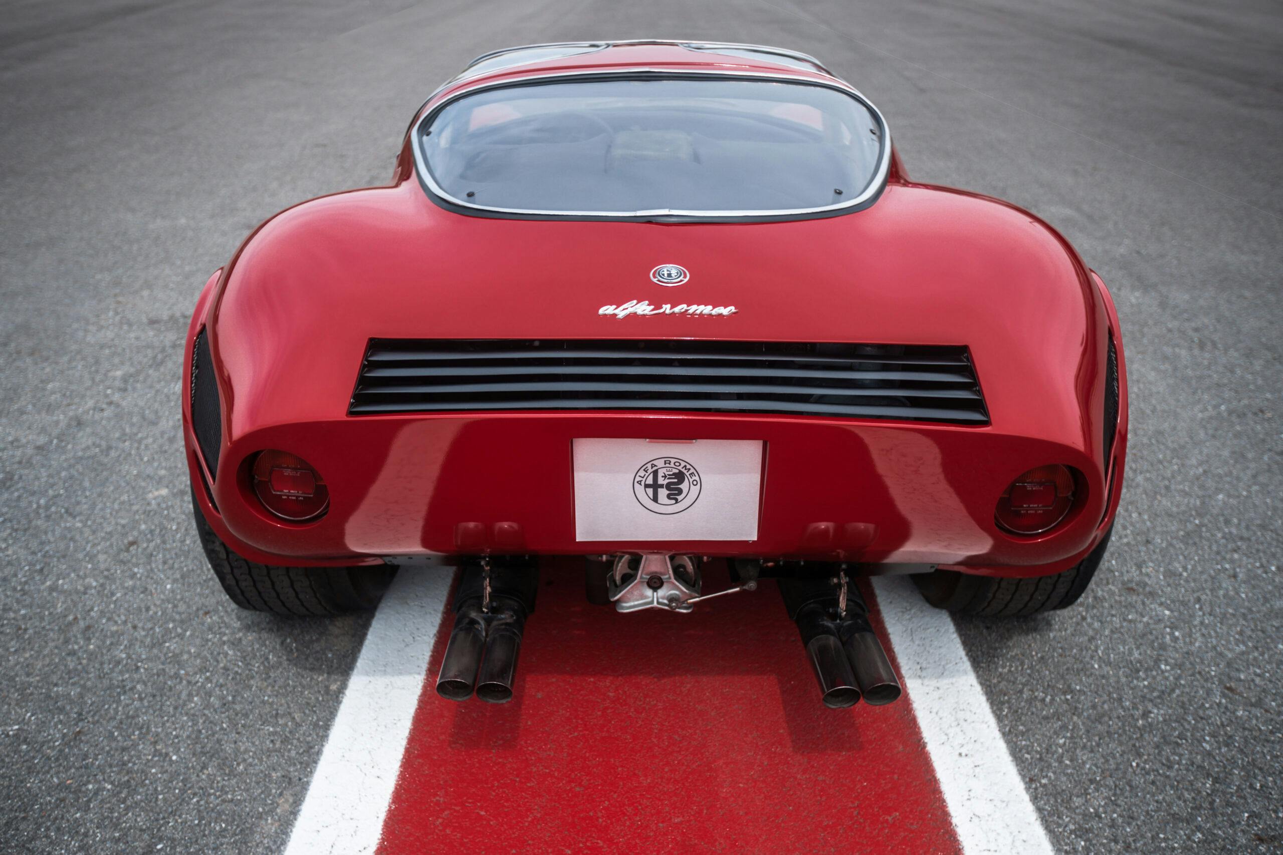 Stradale 33 rear haunches