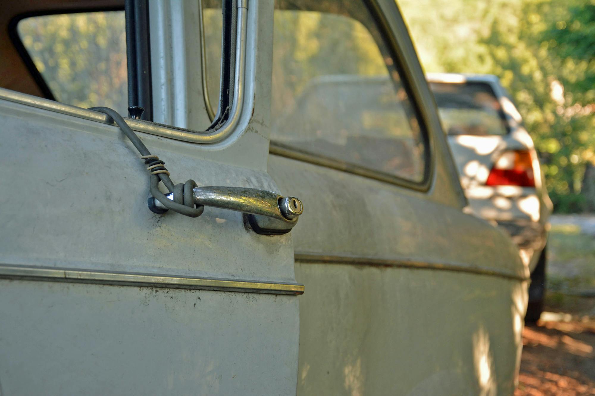 1969 Fiat 850 door handle