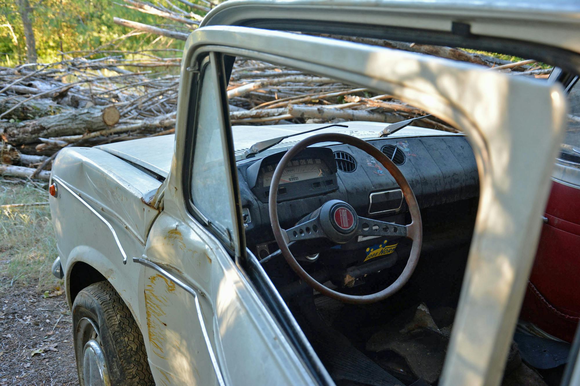 1969 Fiat 850 window opening
