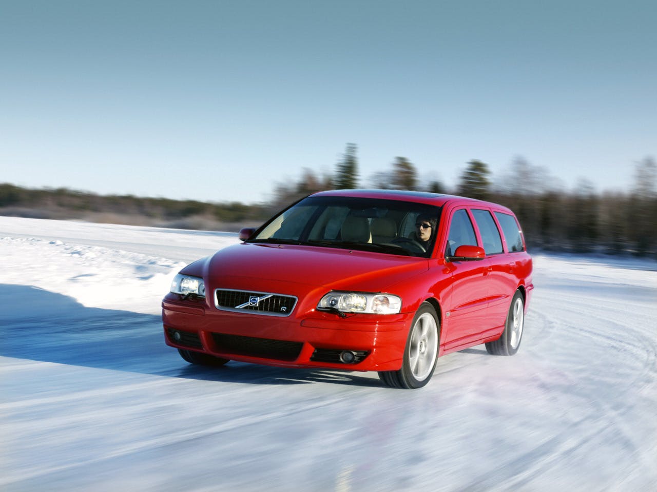 Volvo V70 R wagon