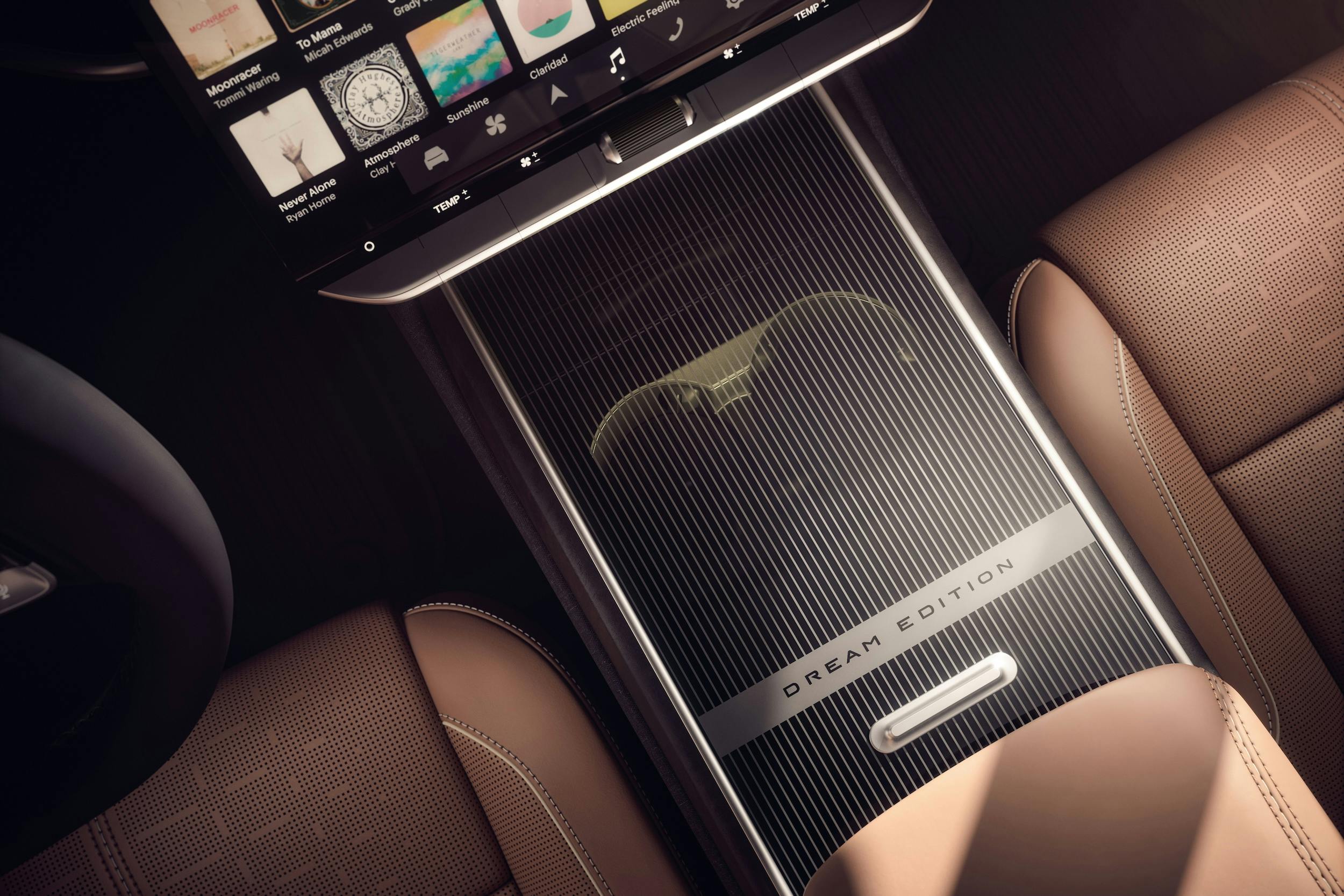 Lucid Gravity SEV EV interior center console dream edition