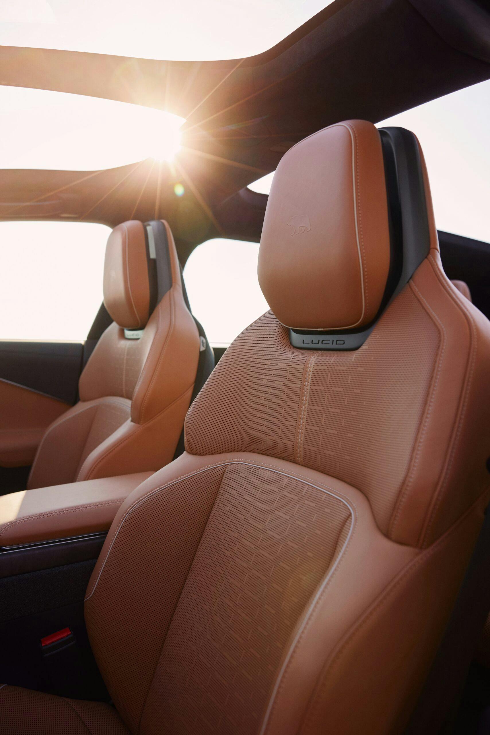 Lucid Gravity SEV EV interior front seats
