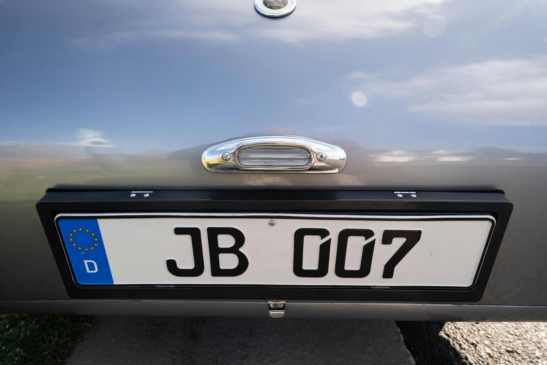 1959 Peerless GT Phase II JB 007 plate detail