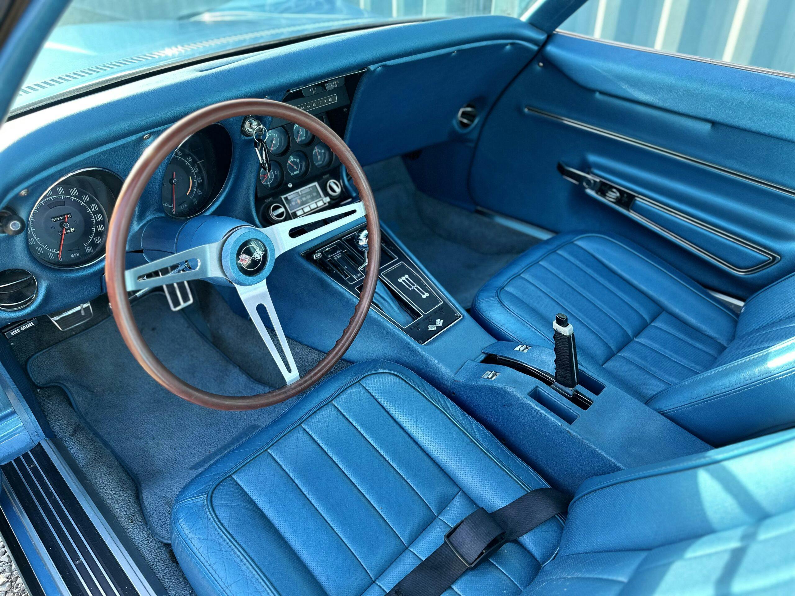 1968 Corvette C2 Stingray interior